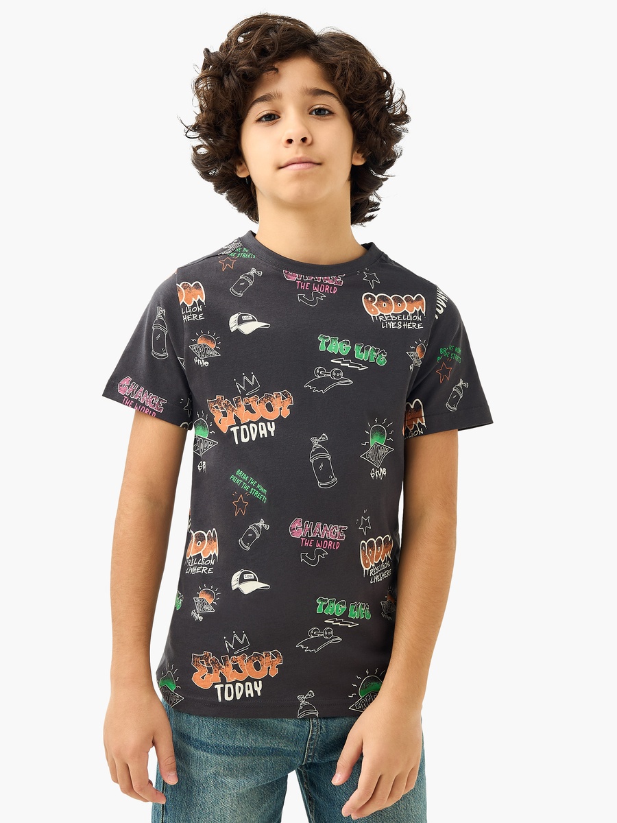 Graffiti Print T-Shirt with Short Sleeves