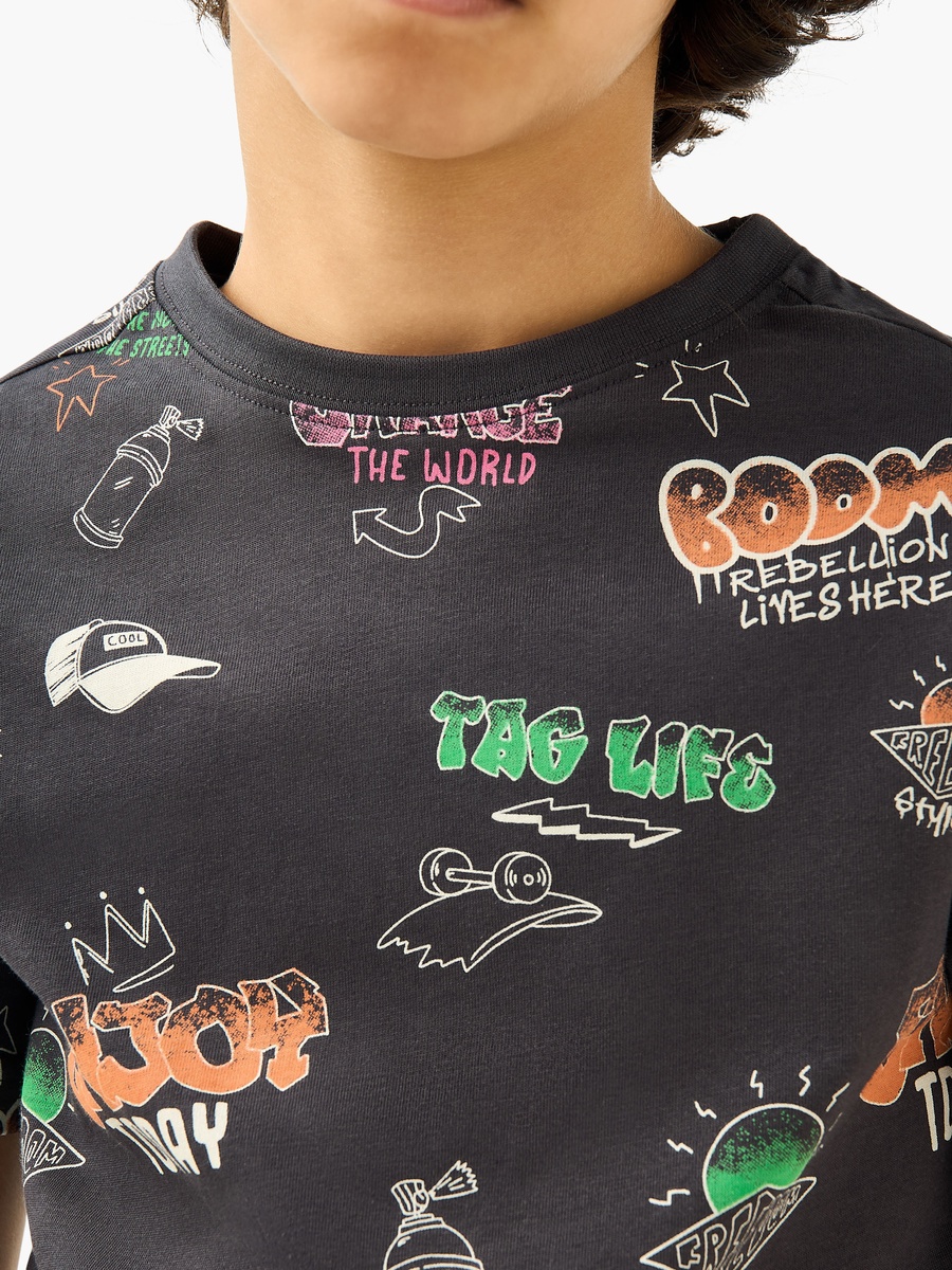 Graffiti Print T-Shirt with Short Sleeves