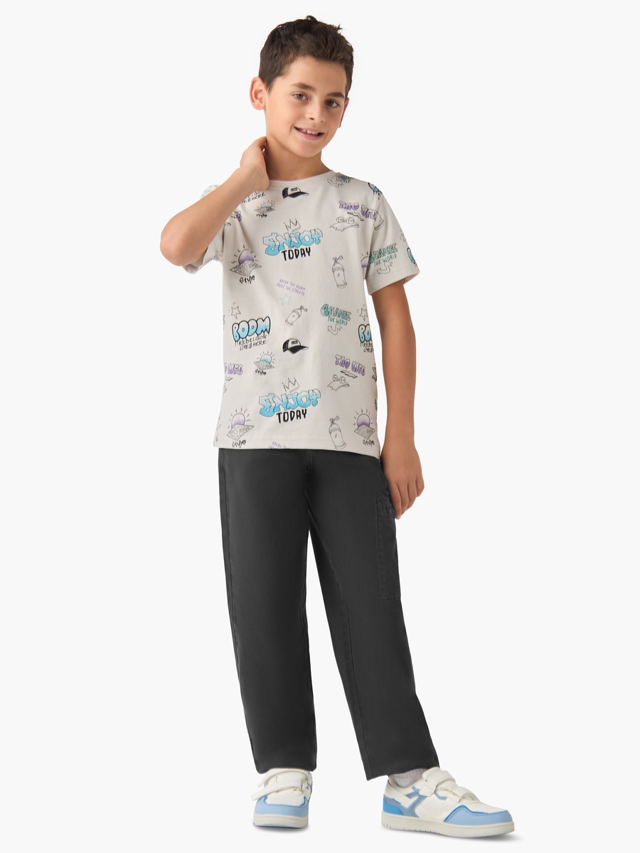 Crew Neck T-Shirt with Graffiti Print - Cotton - Short Sleeves