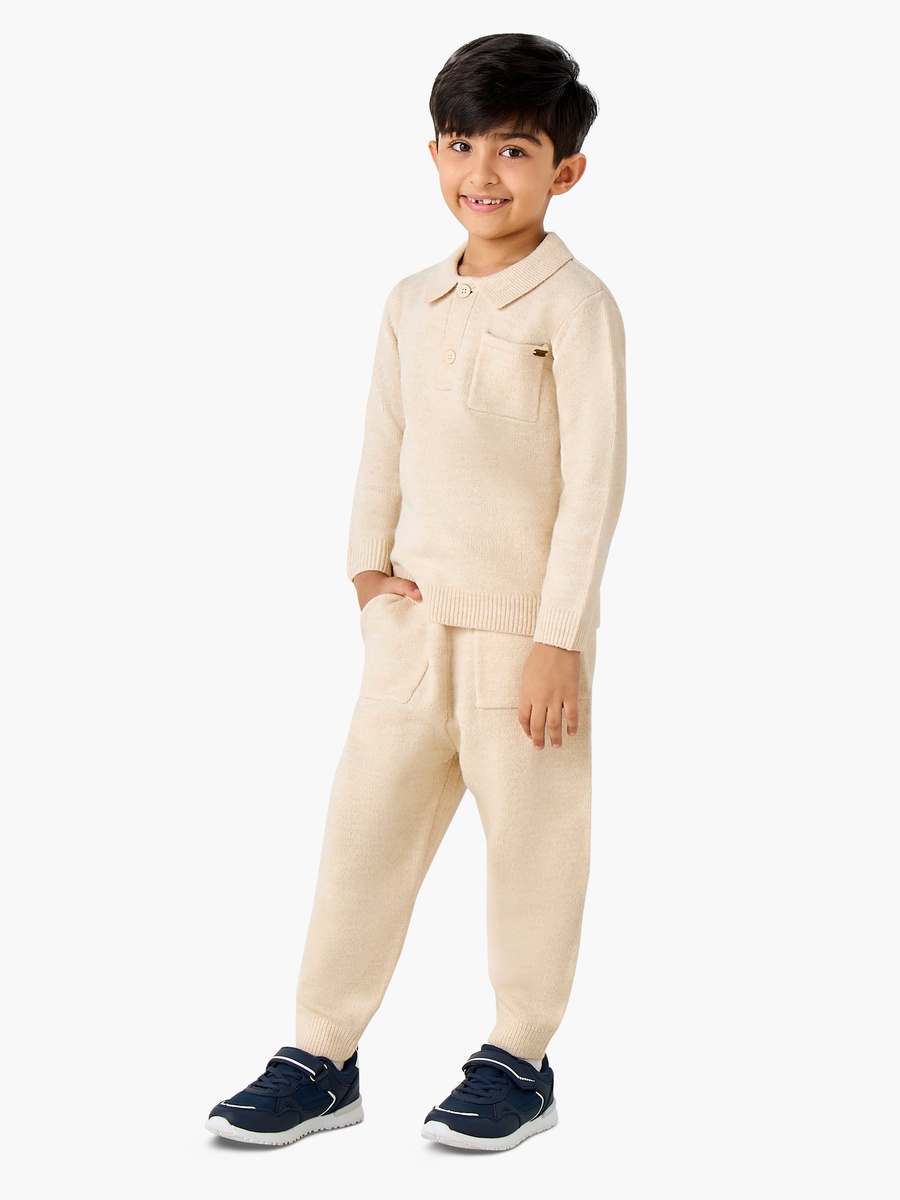 T-Shirt and Joggers Set with Pockets - Polyester - Long Sleeves - Collar