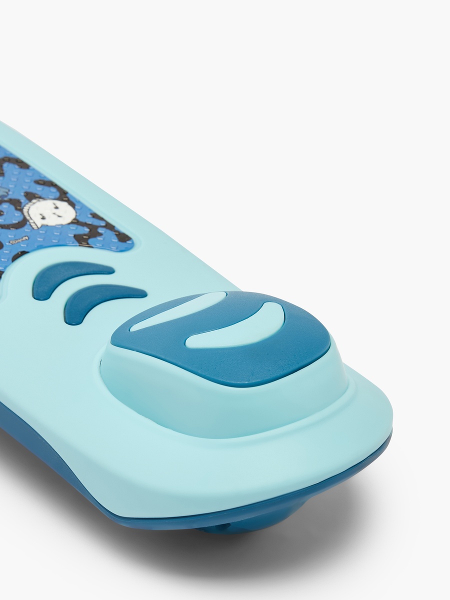 Disney Stitch Accent Foldable Scooter