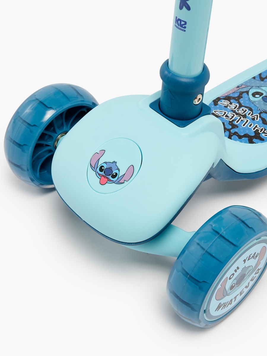 Disney Stitch Accent Foldable Scooter