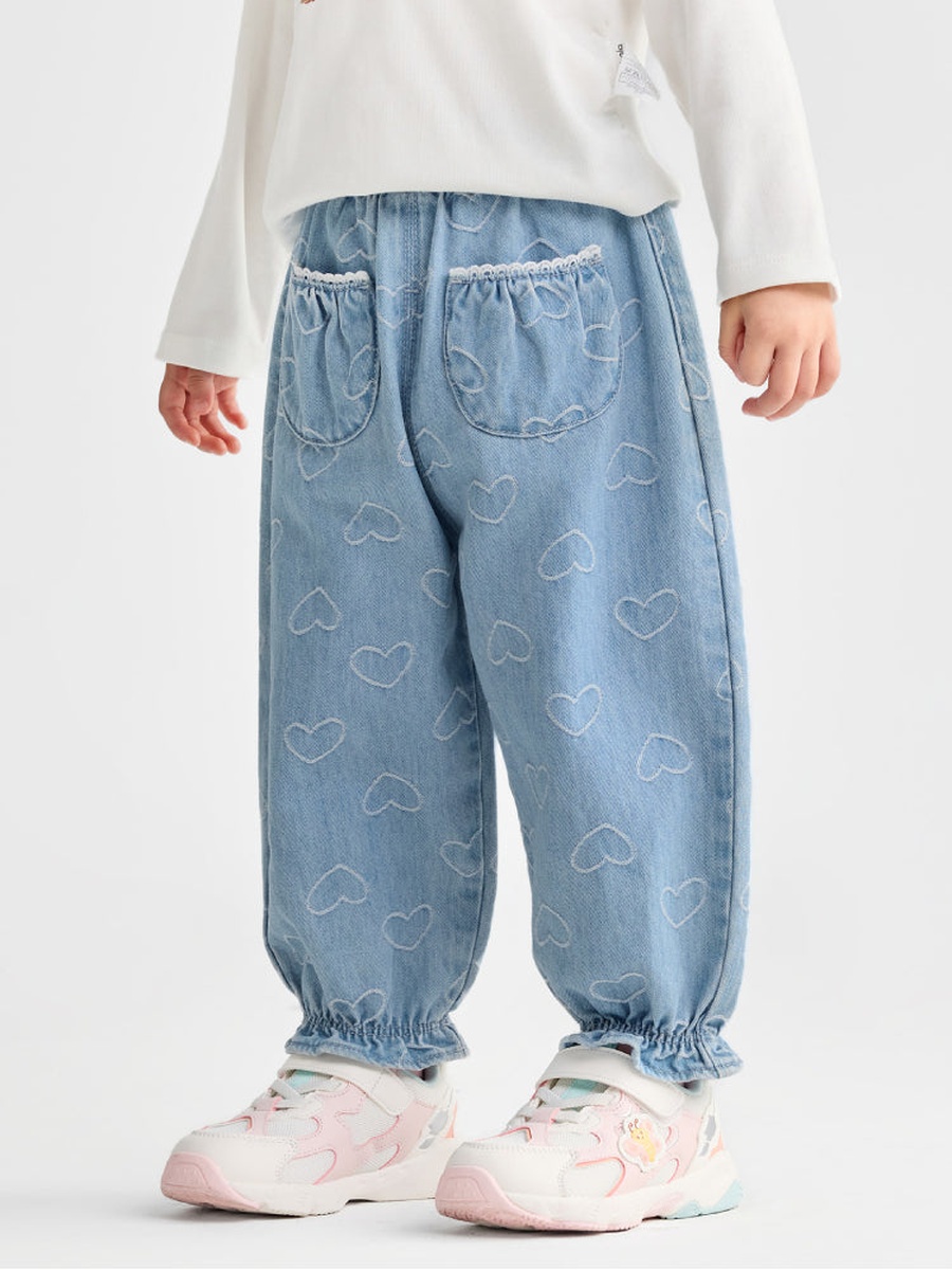Denim Jeans with Contrast Stitching