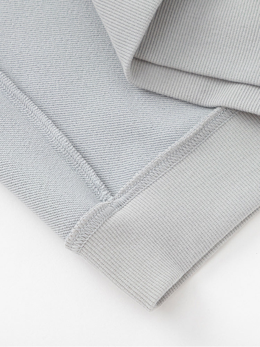 Round Neck Zip Pocket Sweatshirt