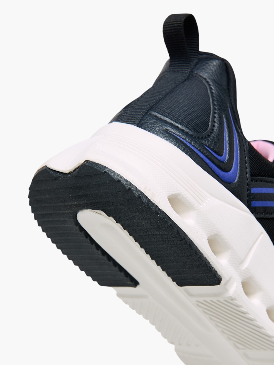 Hook and Loop Panelled Sports Shoes