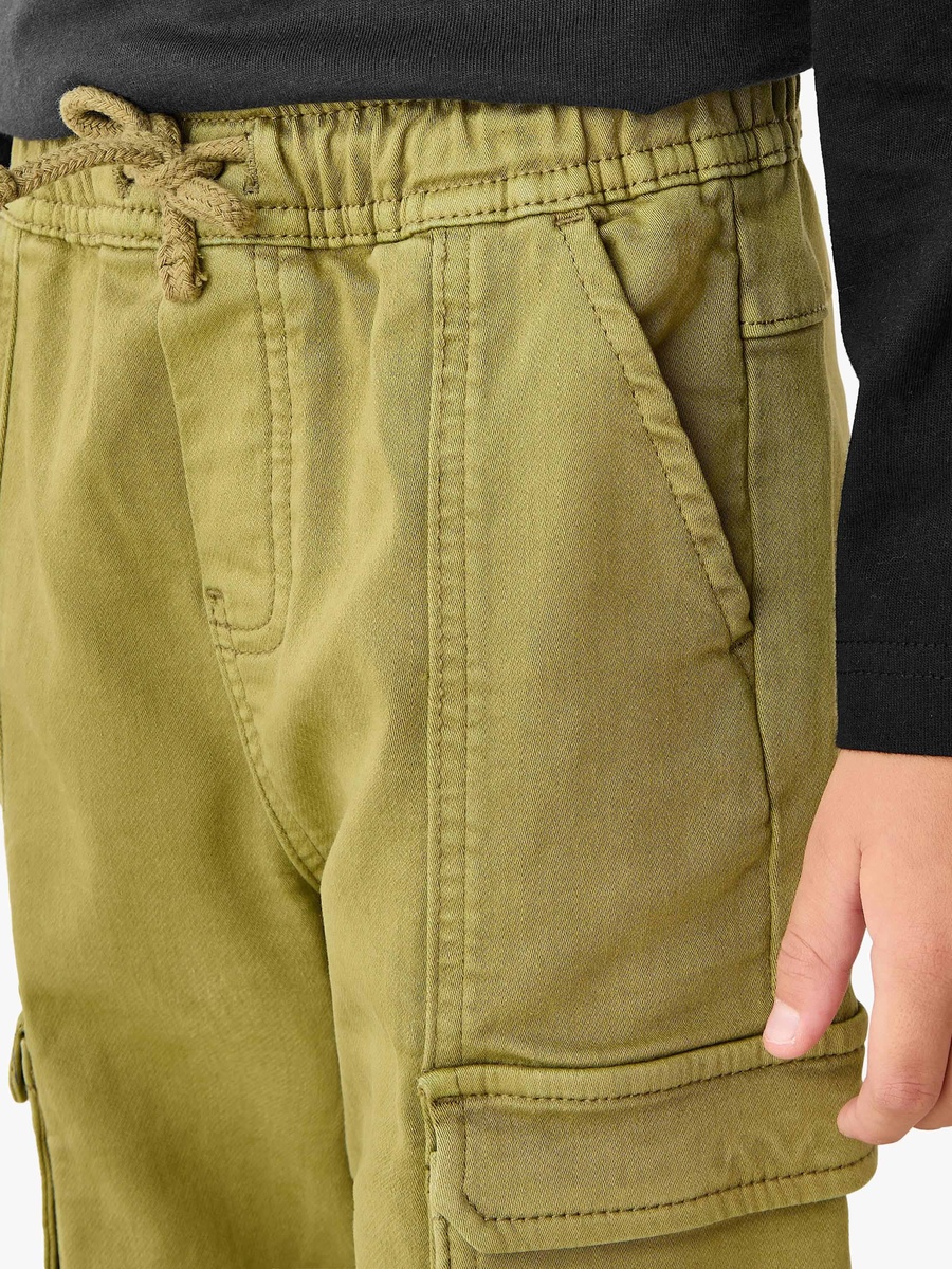 Solid Pants with Drawstring Closure and Pockets