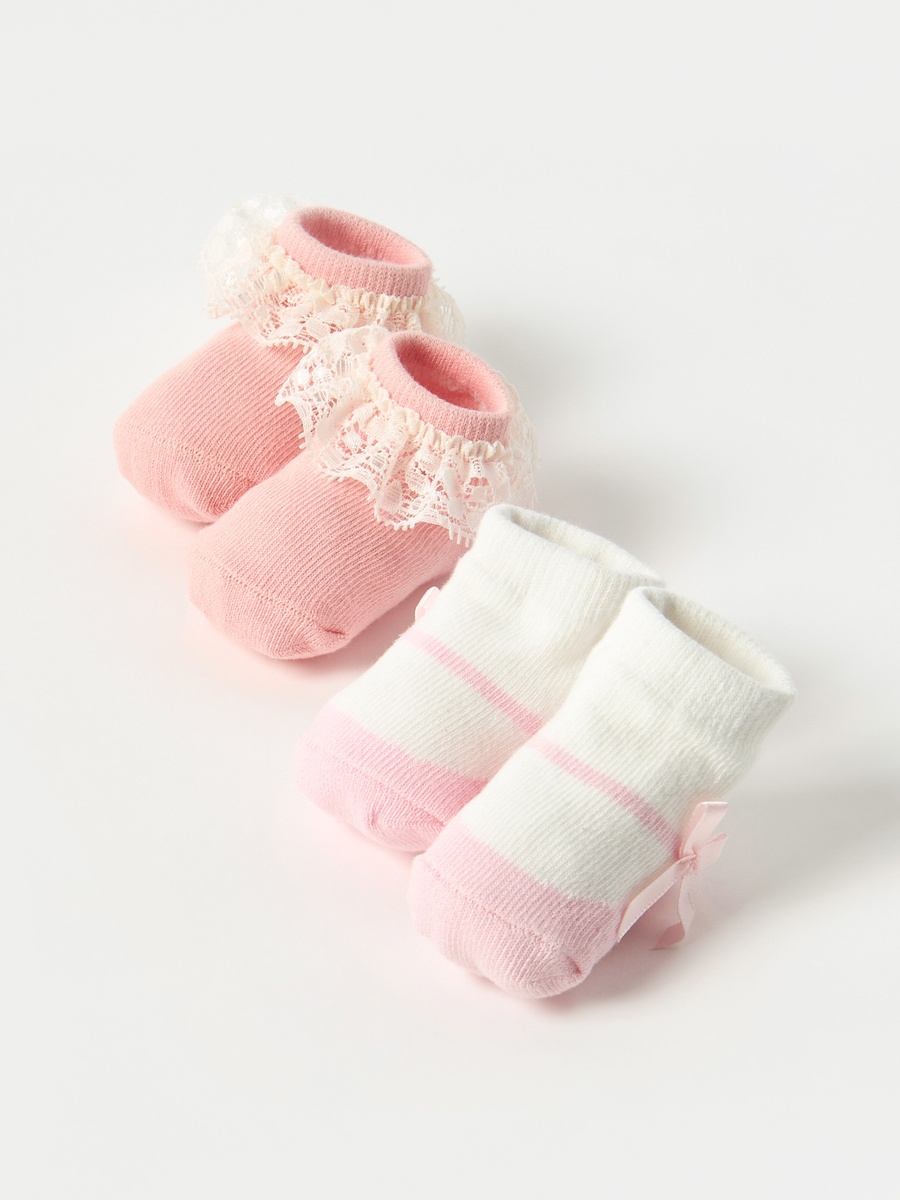 Pack of 5 - Assorted Bib and Socks Set