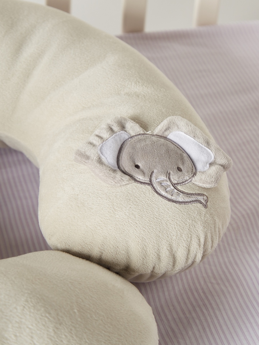 Applique Detail Nursing Pillow