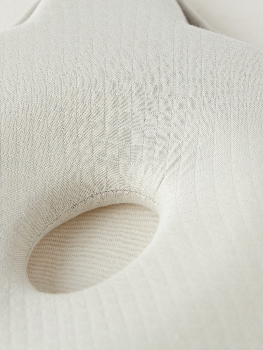 Head Shaping Memory Foam Pillow