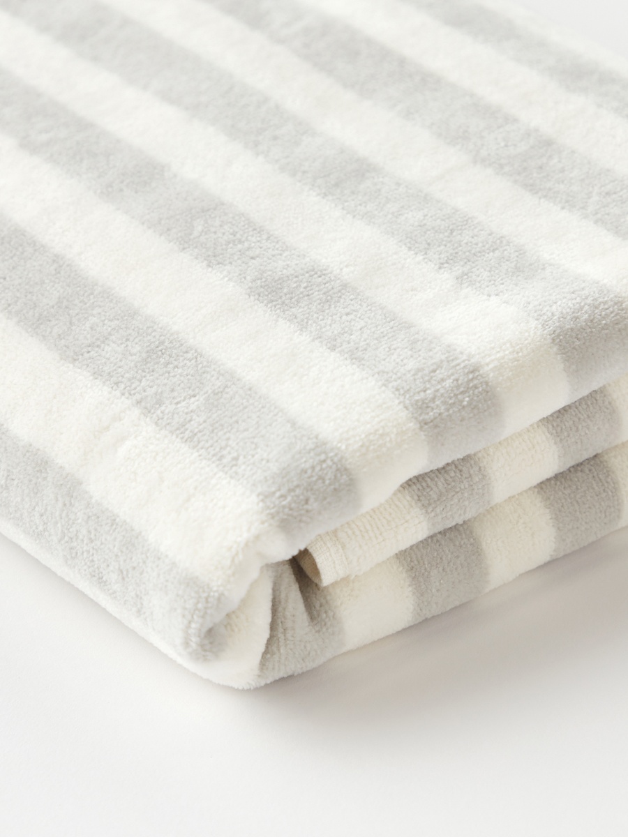 Striped Bath Towel - 70x140 cm