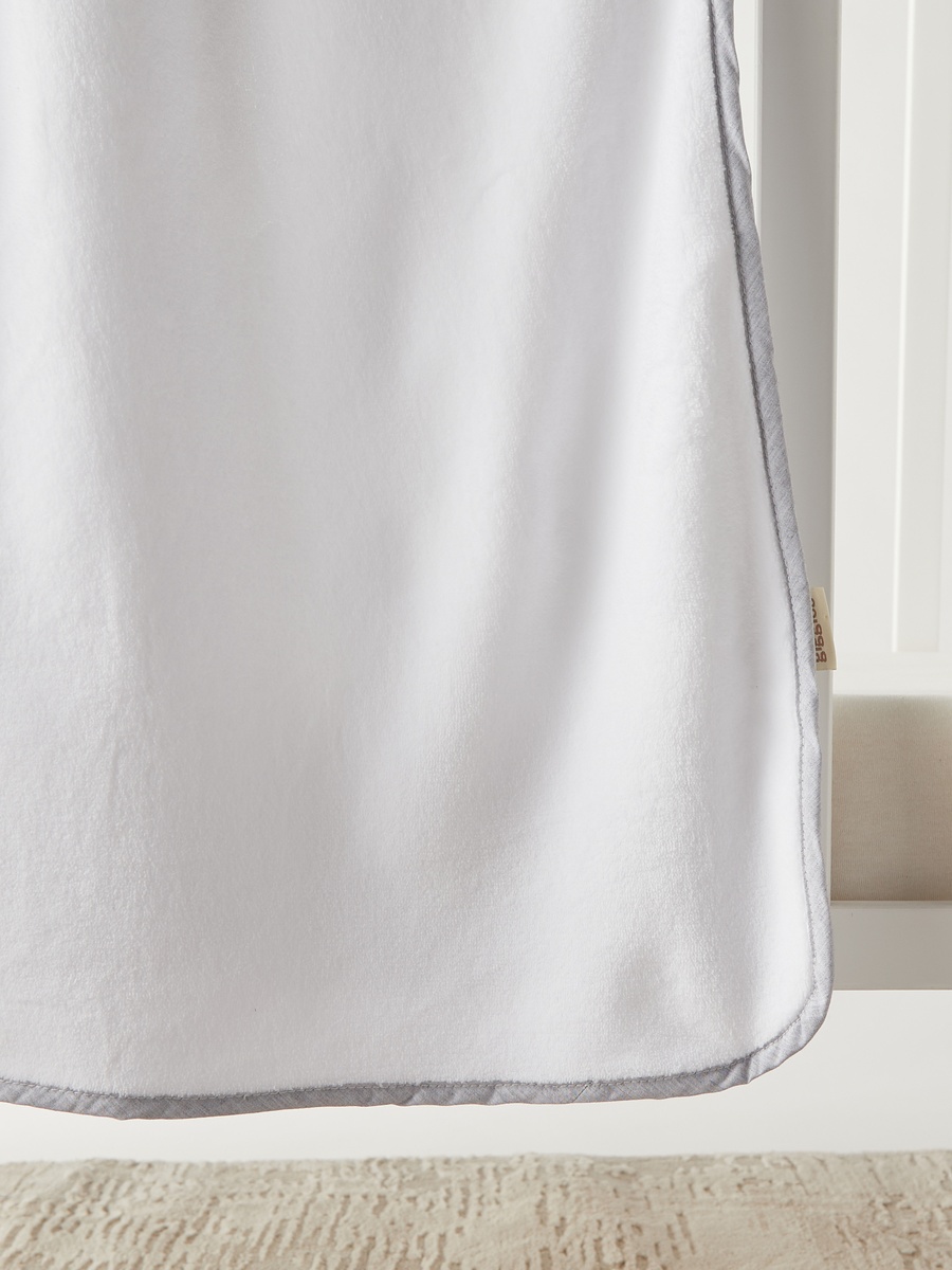 Sheep Applique Fleece Raschel Blanket