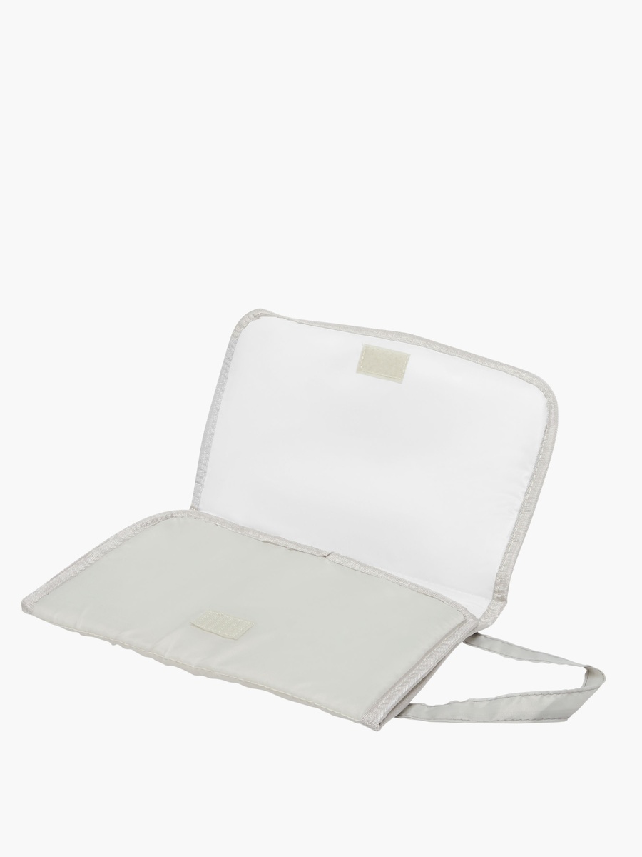 Textured Diaper Bag with Zip Closure