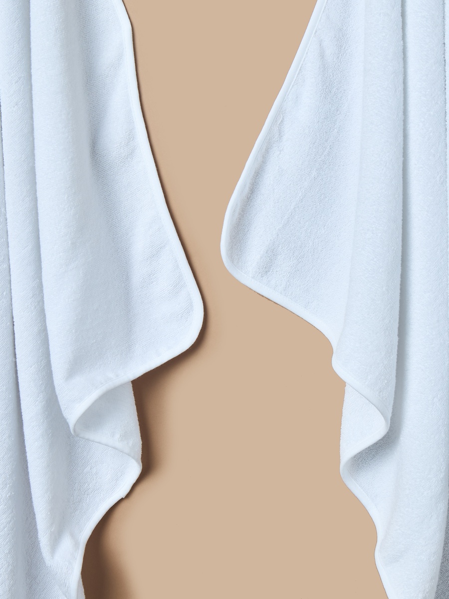 2-Piece Applique Detail Hooded Towel Set - 80x80 cm