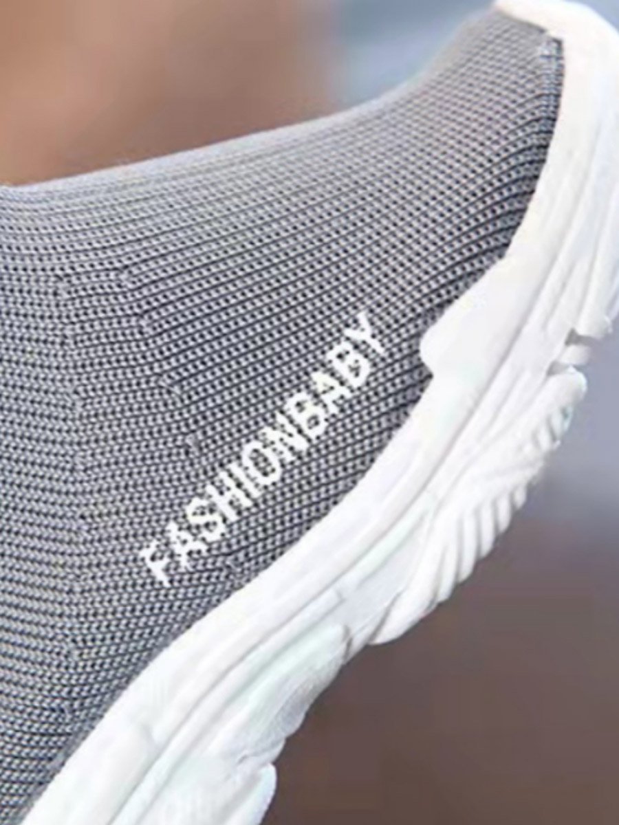 Girls Solid Grey Slip-On Sneakers 