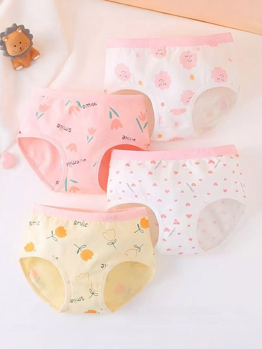 Pack of 4 - Girls Printed Cotton Briefs