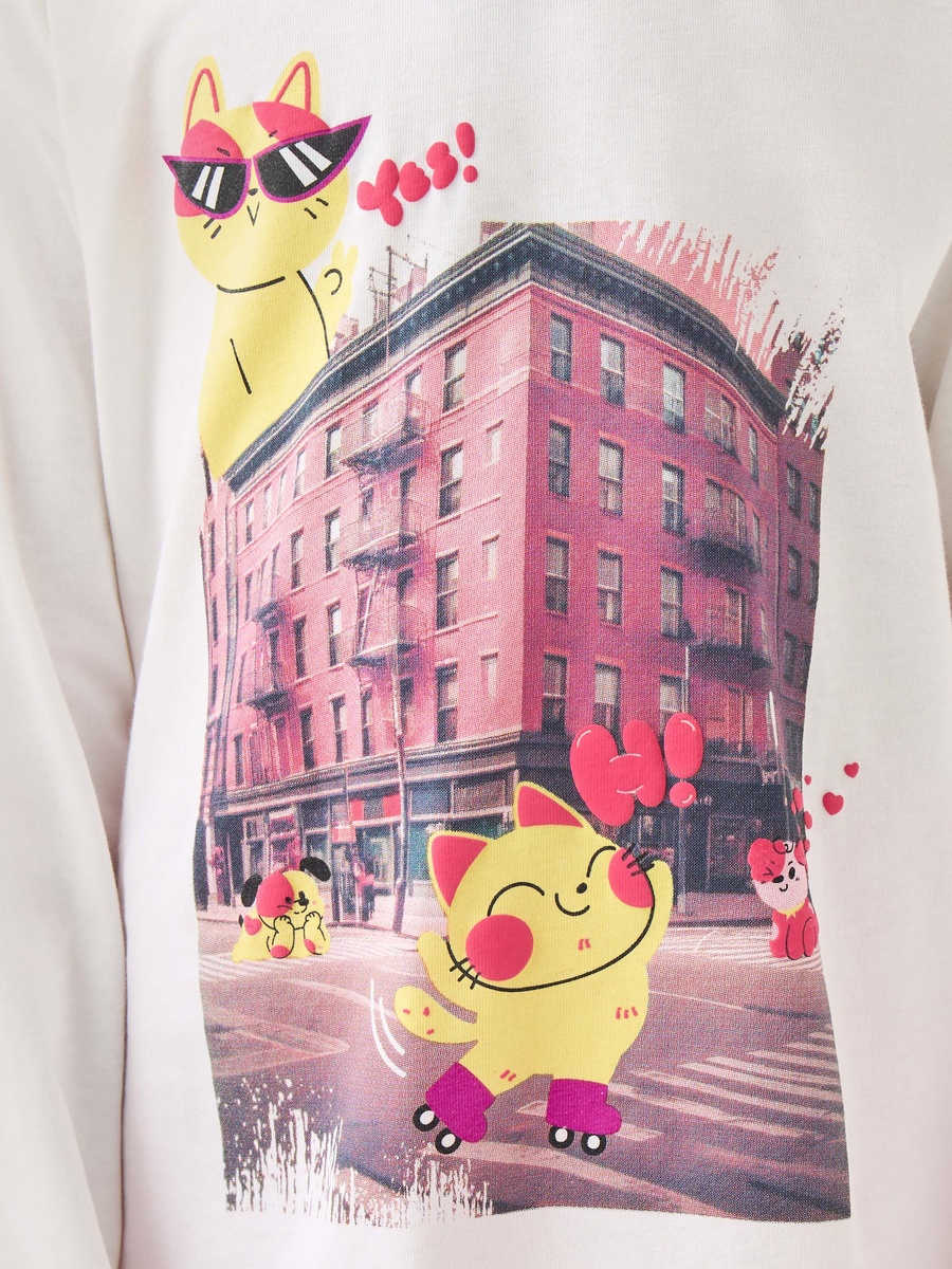 Graphic Print Cotton Crew Neck T-Shirt with Long Sleeves