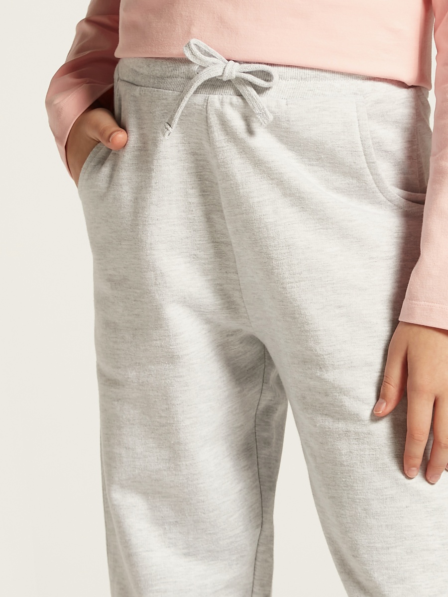 Solid Joggers with Drawstring Closure and Pockets