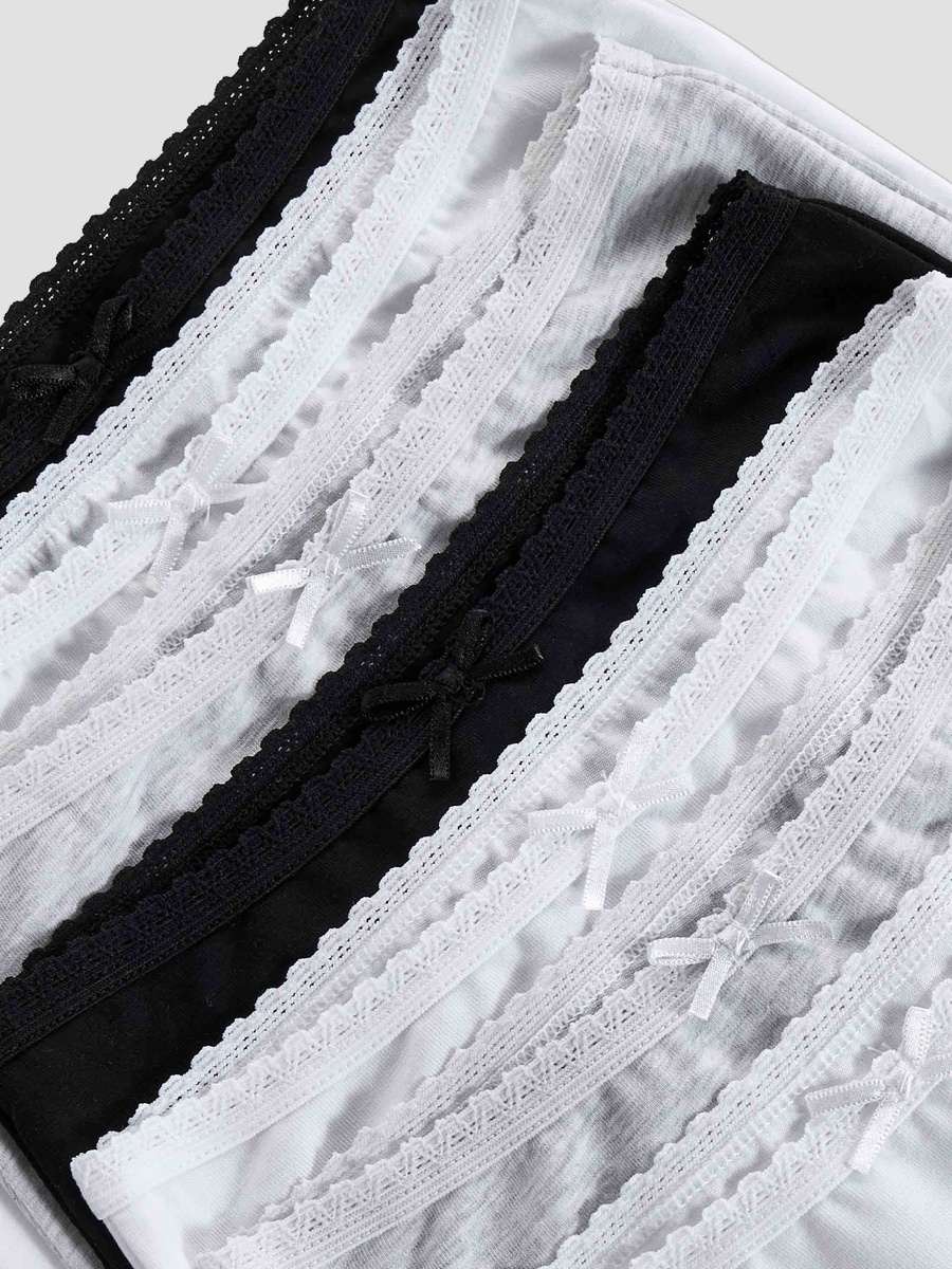Cotton Panties with Lace Detail - 7-Piece Set