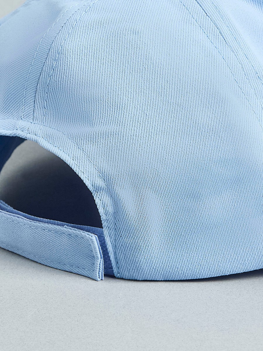 Stitch Print Cap with Moving Ears