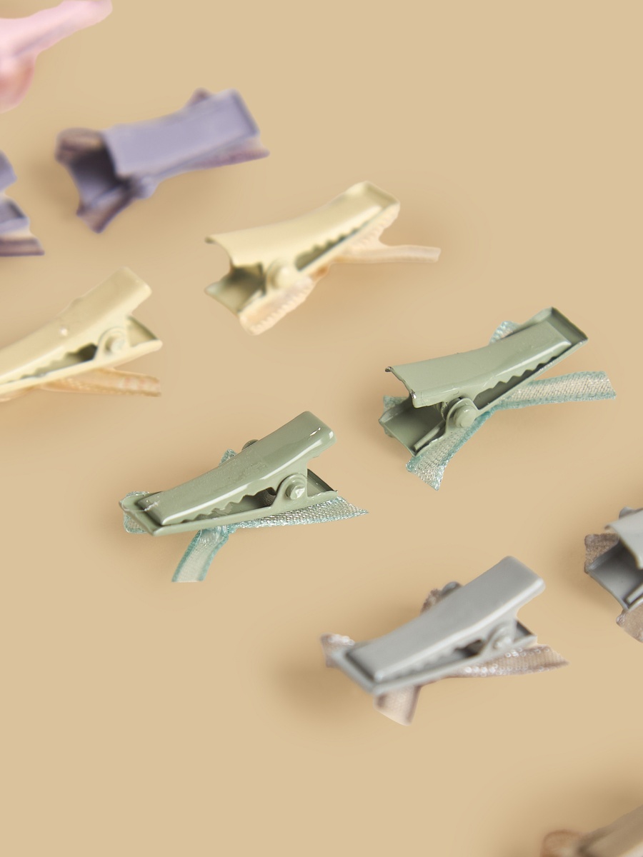 Pack of 16 - Bow Detail Hair Clip