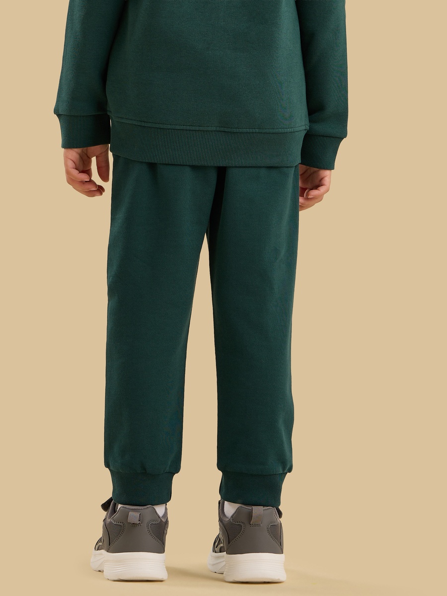 Mid-Rise Joggers with Pockets