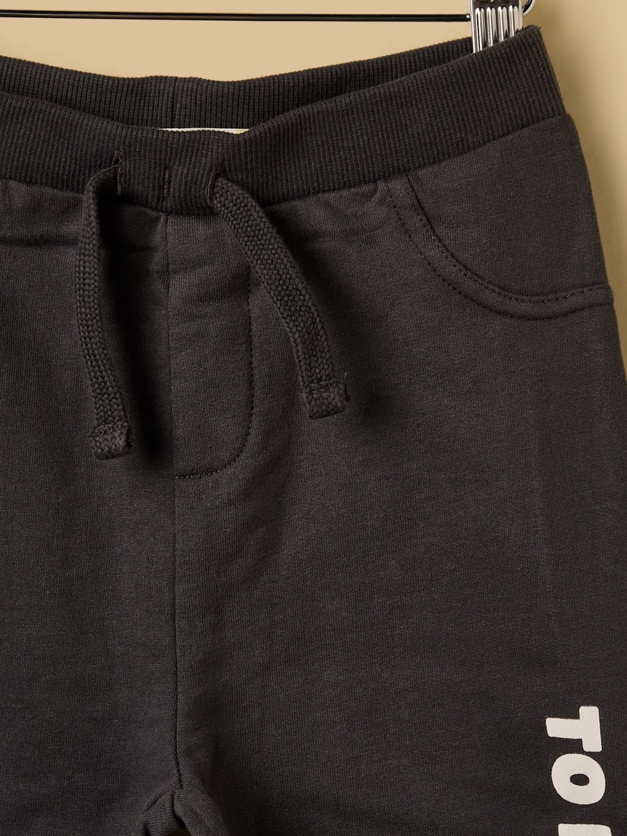 Peanuts Print Sweatshirt and Joggers Set