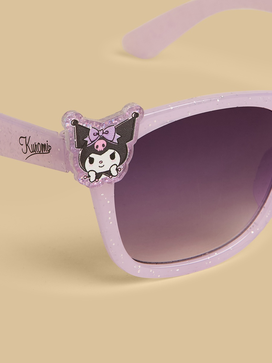 Tinted Lens Full Rim Sunglasses with Nose Pads