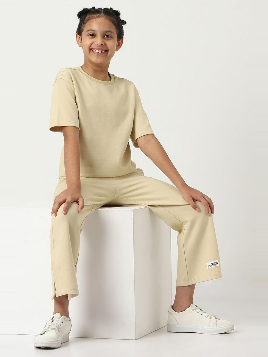 Sustainable Solid Short Sleeve Sweatshirt