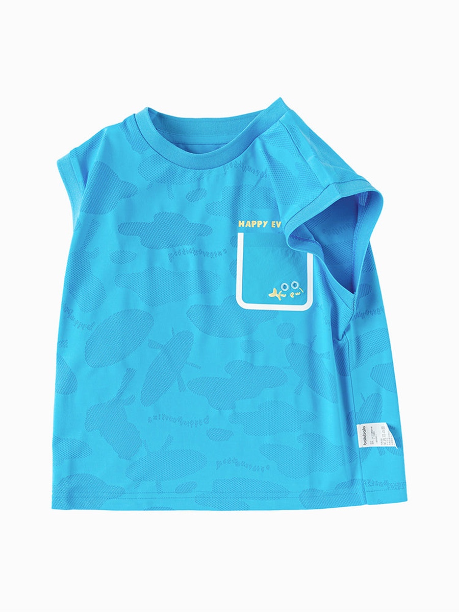 T-Shirt with Textured Print