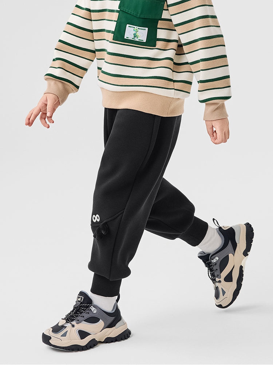 Sweatpants with Embroidery
