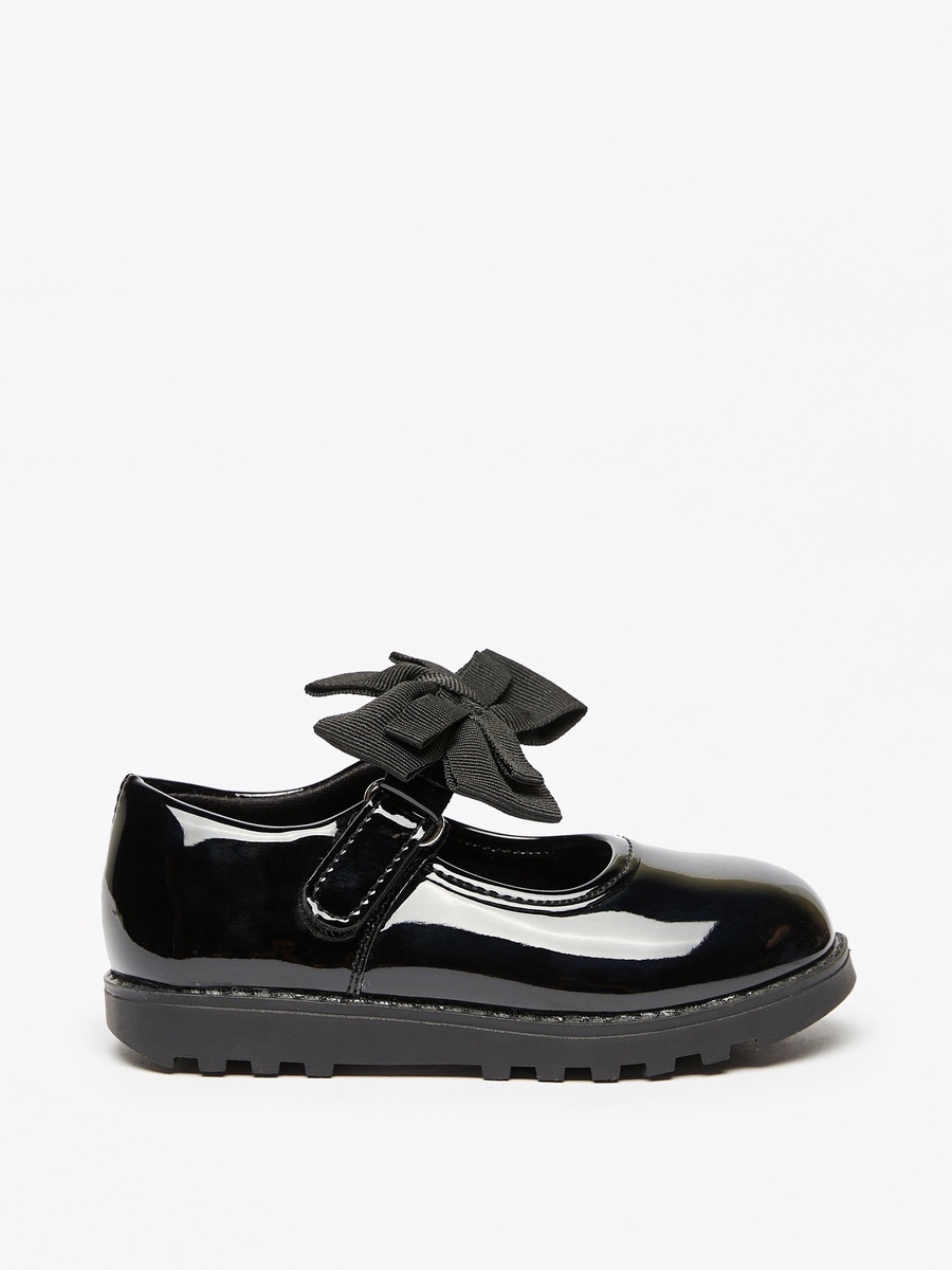 Solid Mary Jane Shoes with Bow Accent