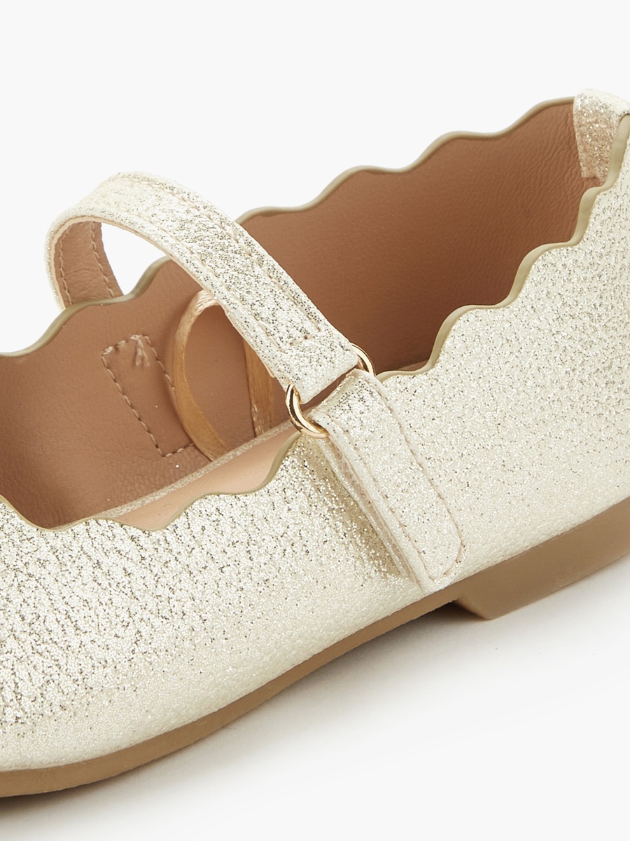 Scalloped Ballerina Shoes