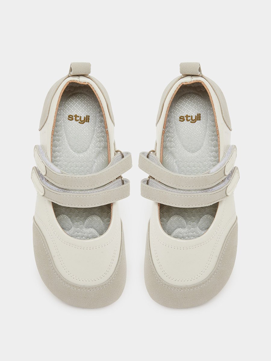 Girls White Flat Ballerinas