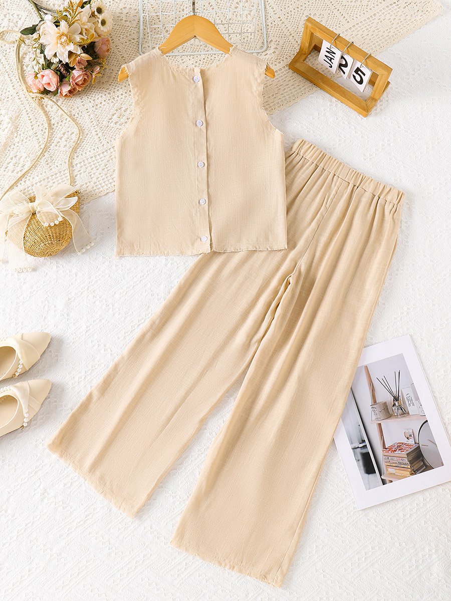 مجموعة من بنطال بأرجل واسعة وبلوزة بدون أكمام