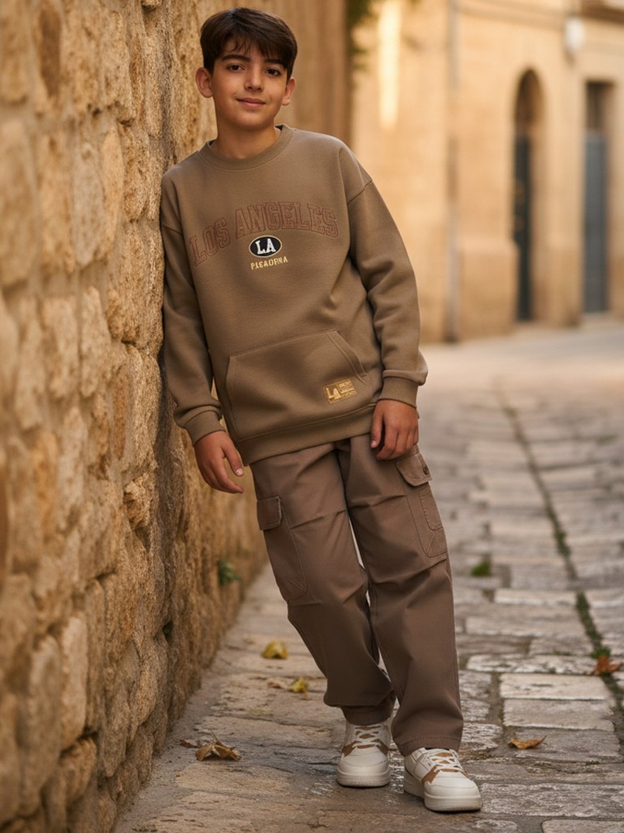 Mesh Applique Accent Sweatshirt