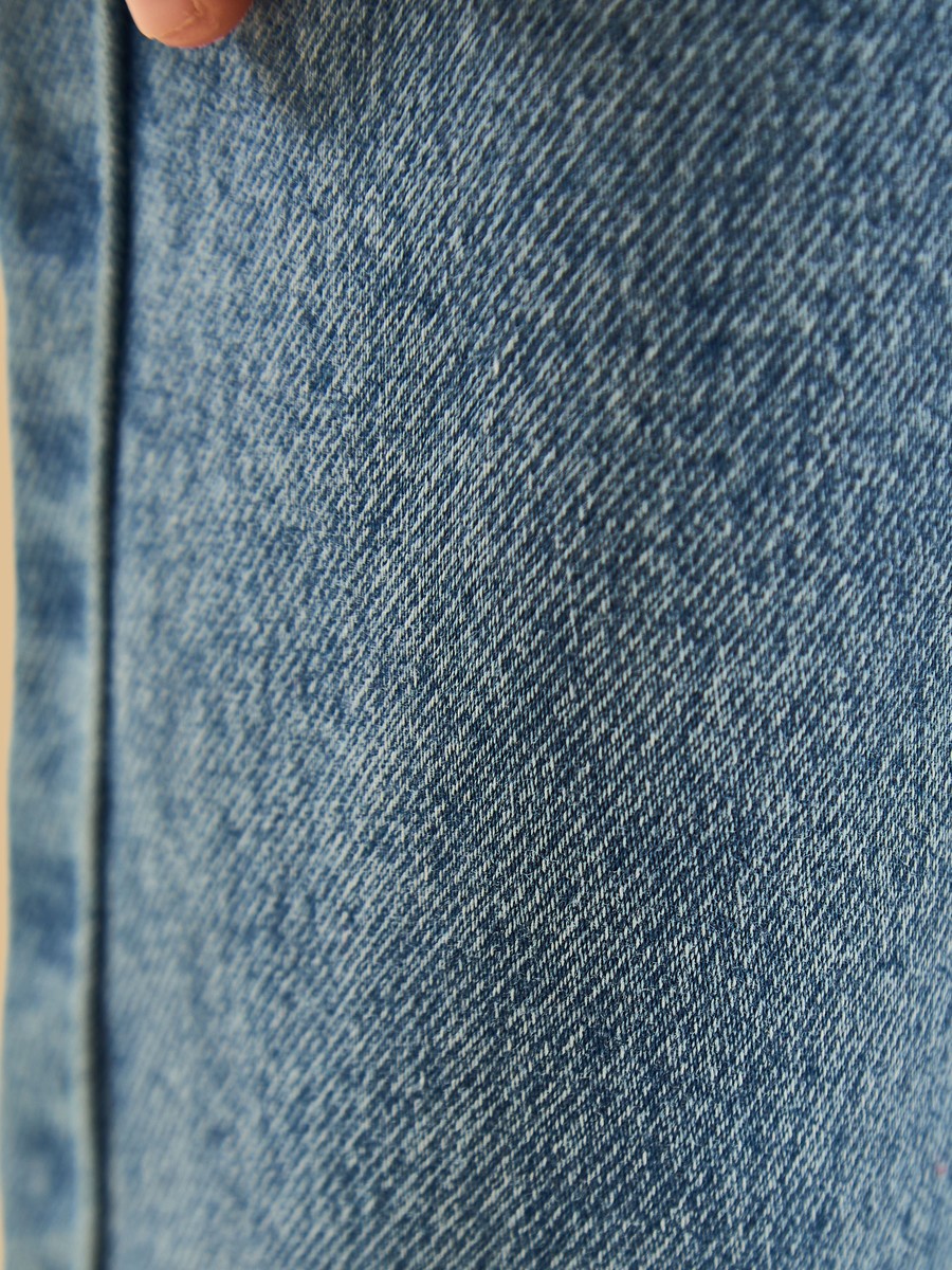 Mid-Rise Balloon Fit Jeans
