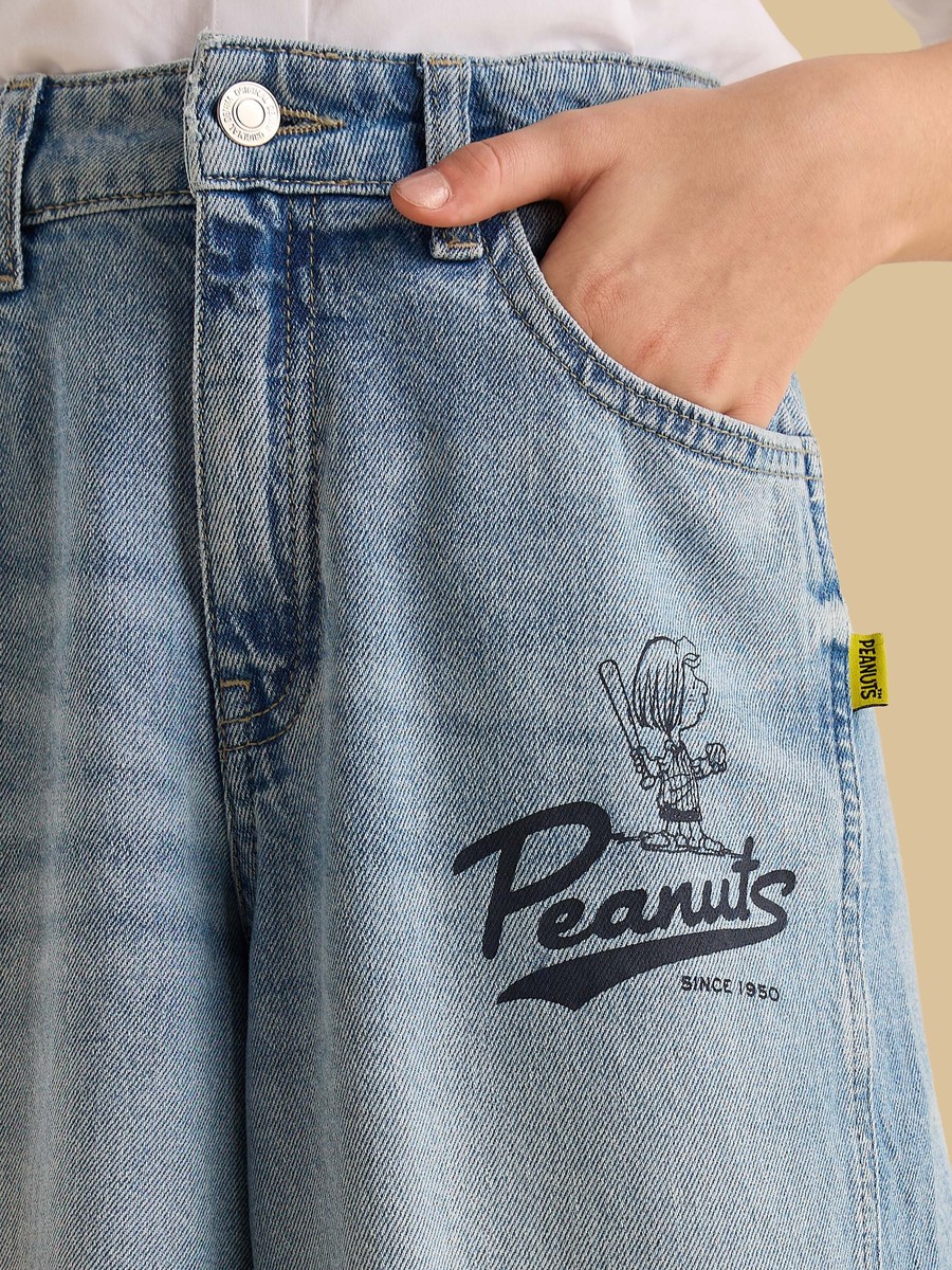 Peanuts Print Wide Leg Jeans