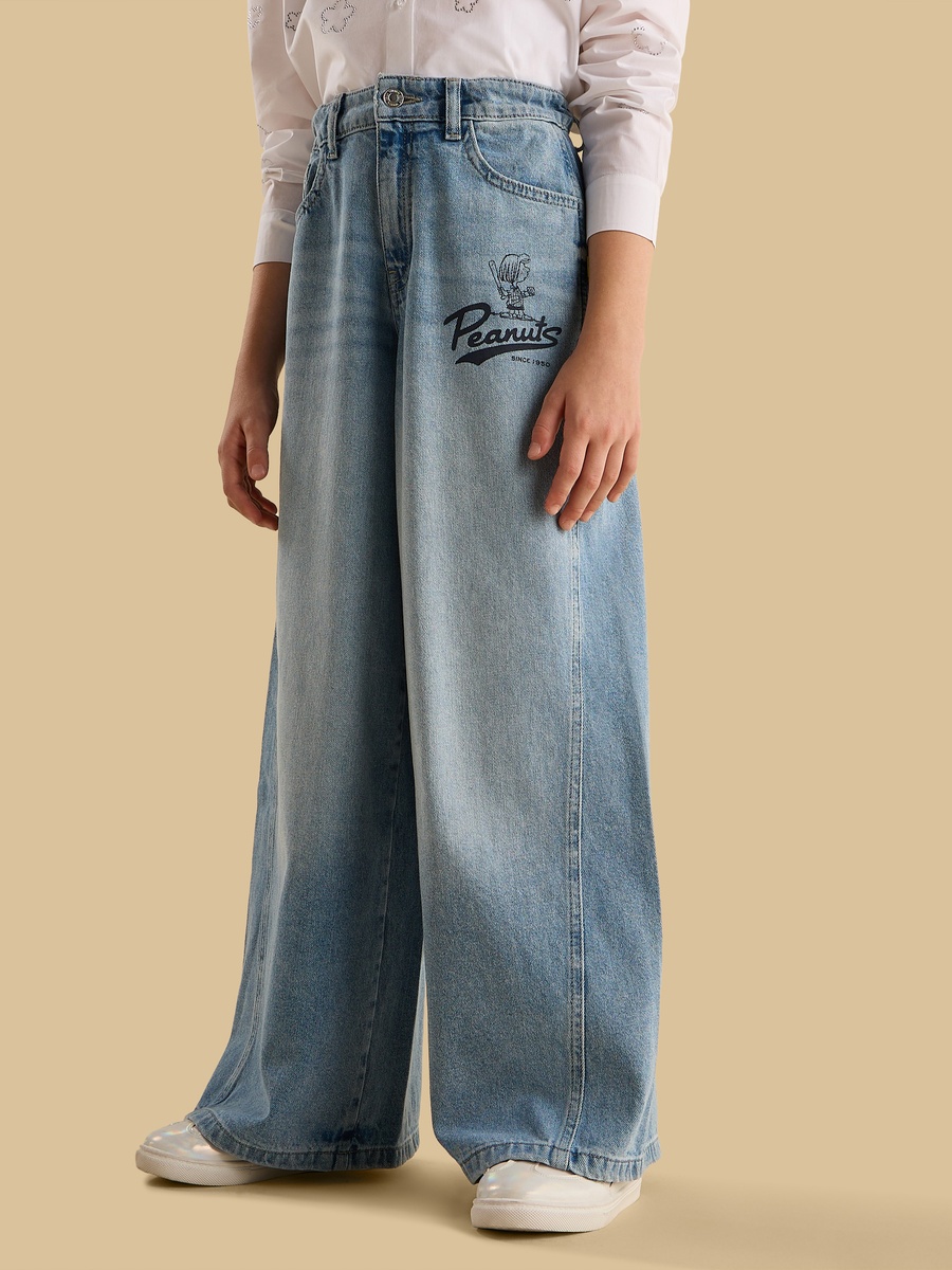 Peanuts Print Wide Leg Jeans