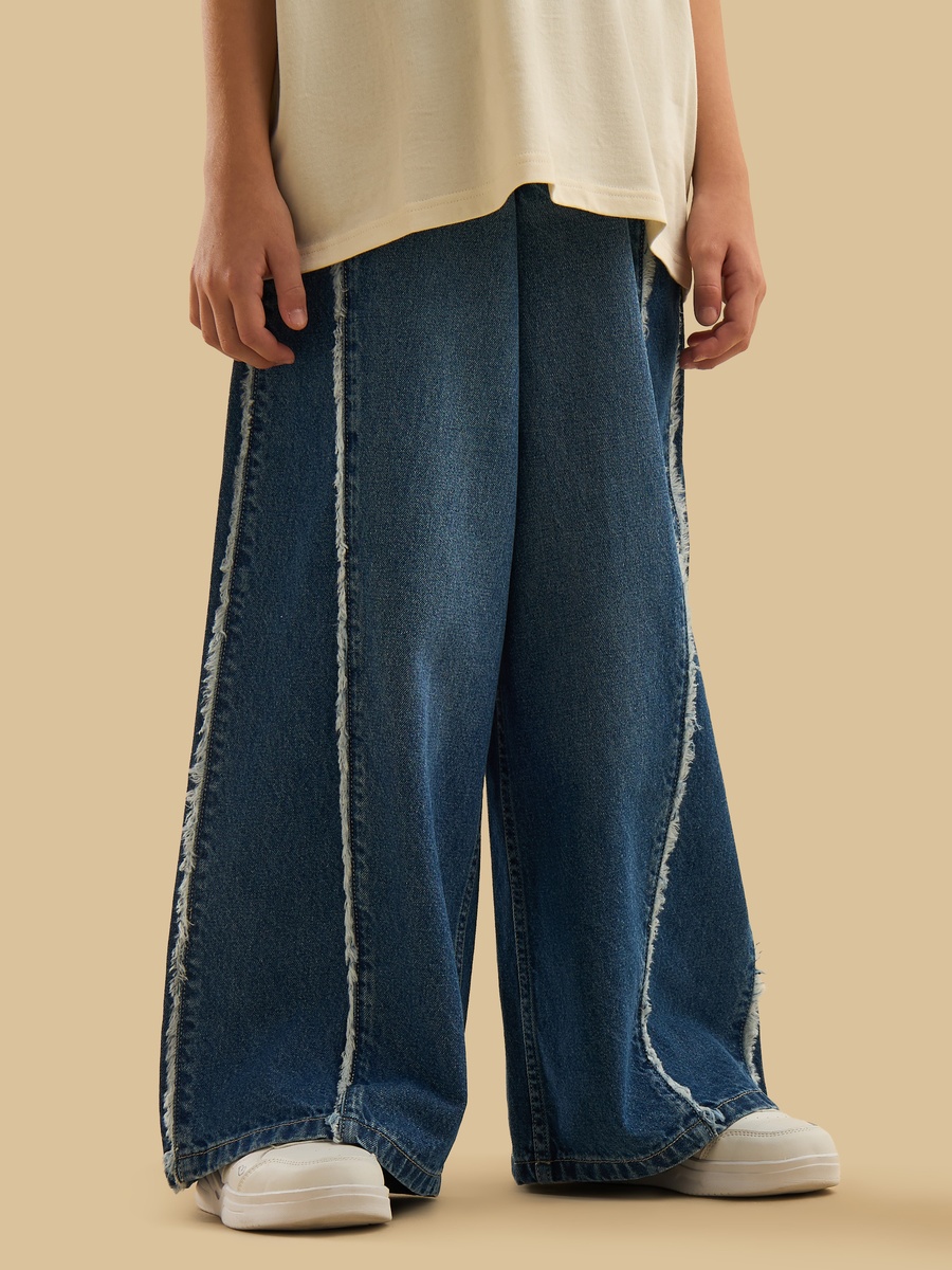 Raw Seam Detail Wide Leg Jeans
