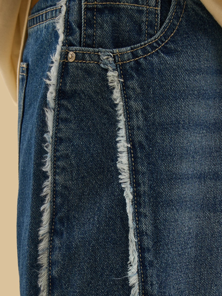 Raw Seam Detail Wide Leg Jeans