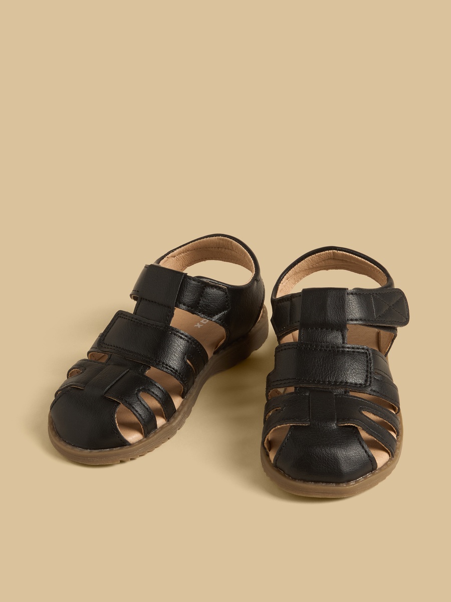 Fisherman Sandals with Hook and Loop Closure