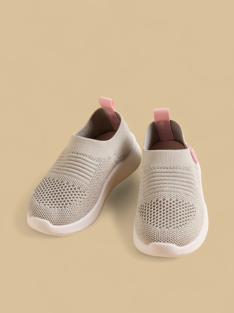 Flyknit Textured Slip-On Sports Shoes
