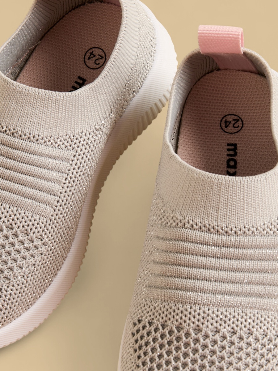 Flyknit Textured Slip-On Sports Shoes