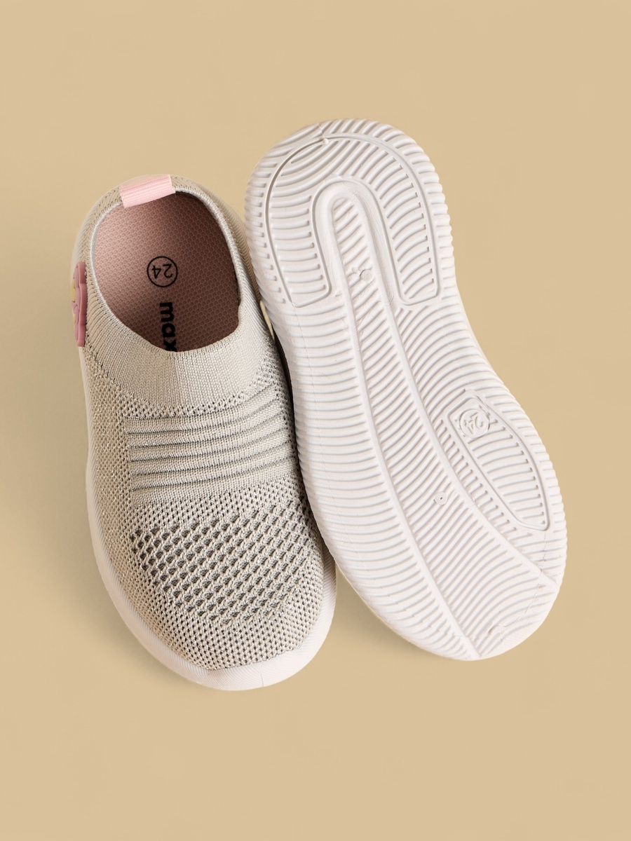 Flyknit Textured Slip-On Sports Shoes