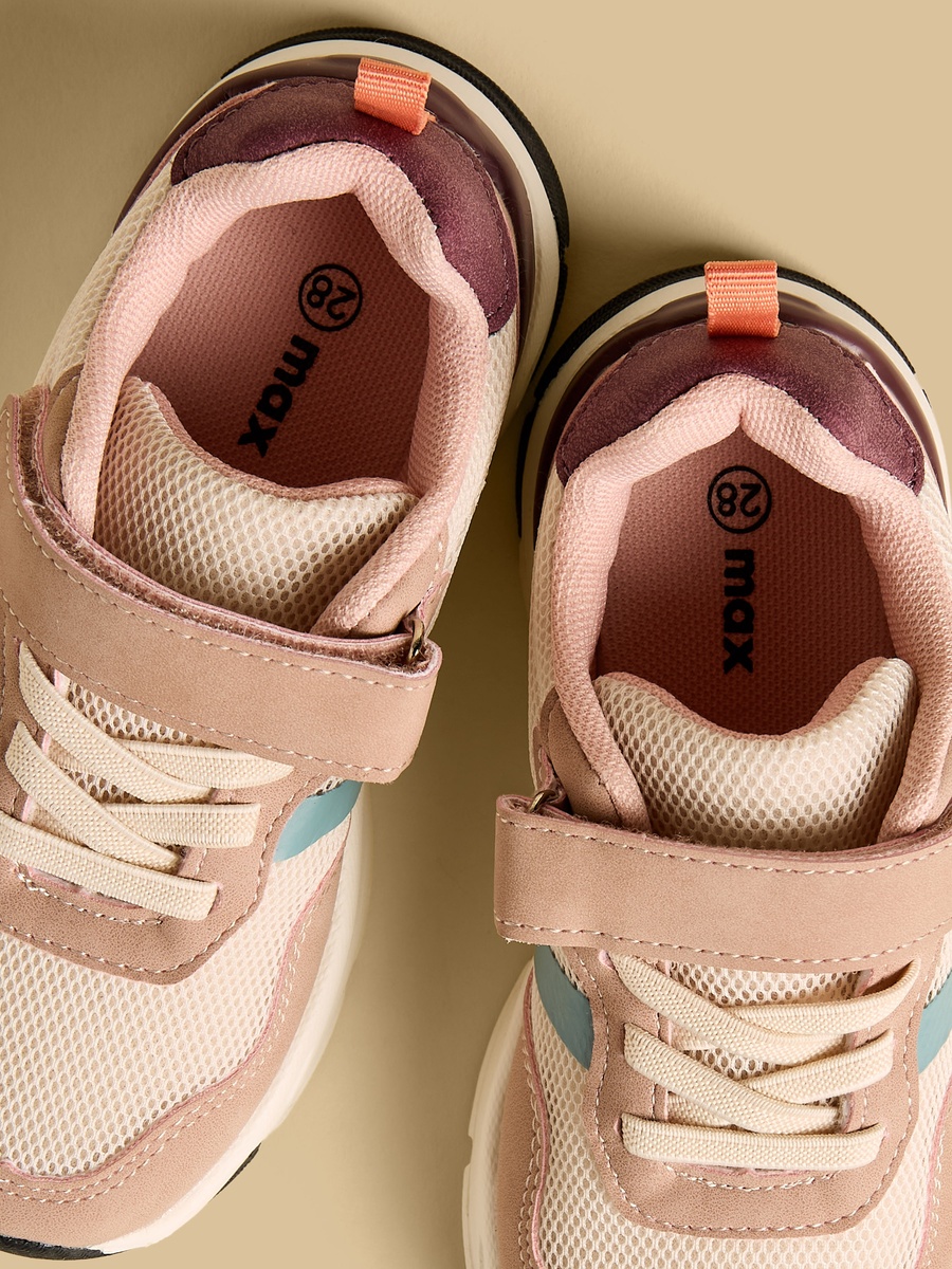 Panelled Sports Shoes with Hook and Loop Closure