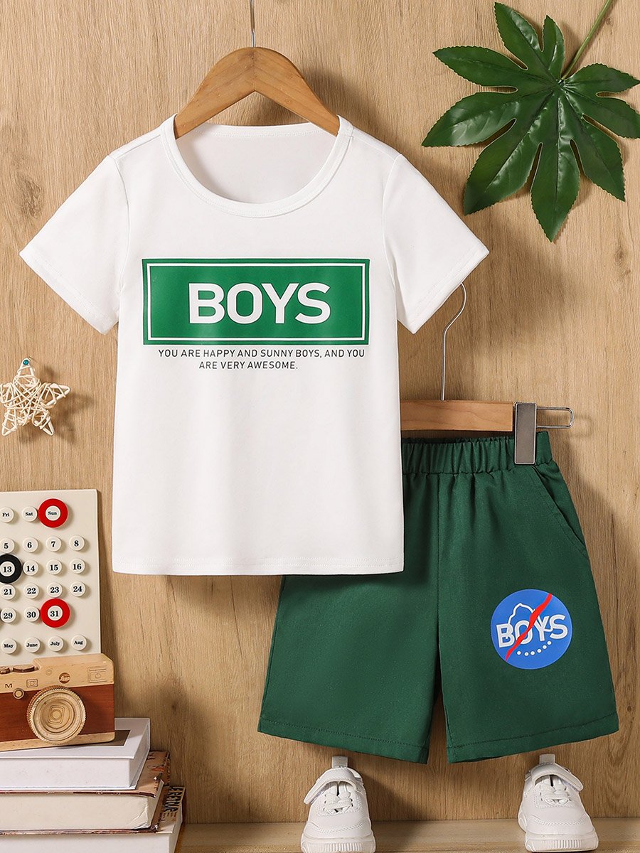 Boys Graphic Print T-Shirt and Shorts Set