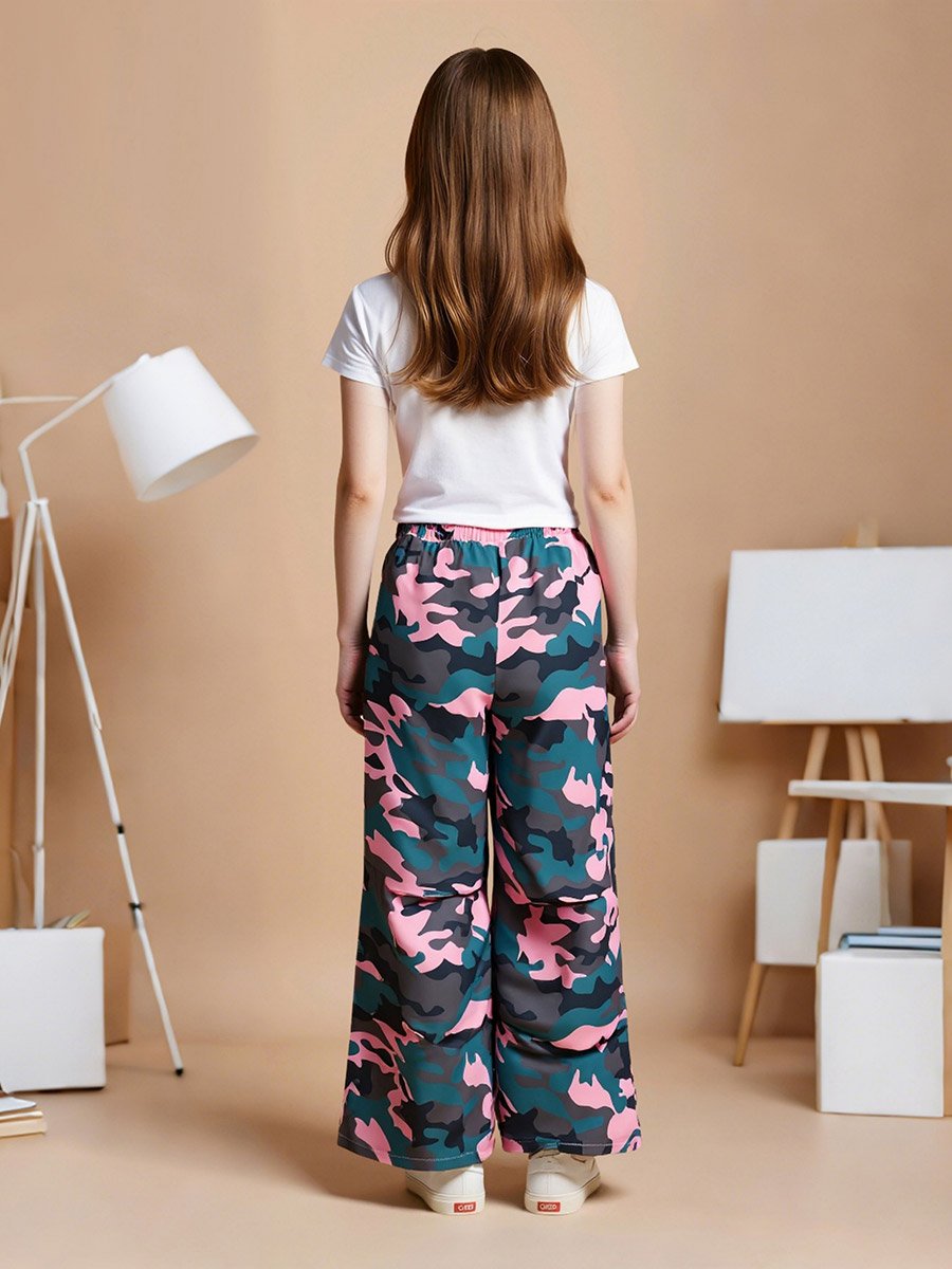 Girls Graphic Print T--Shirt and Camo Print Trousers Set