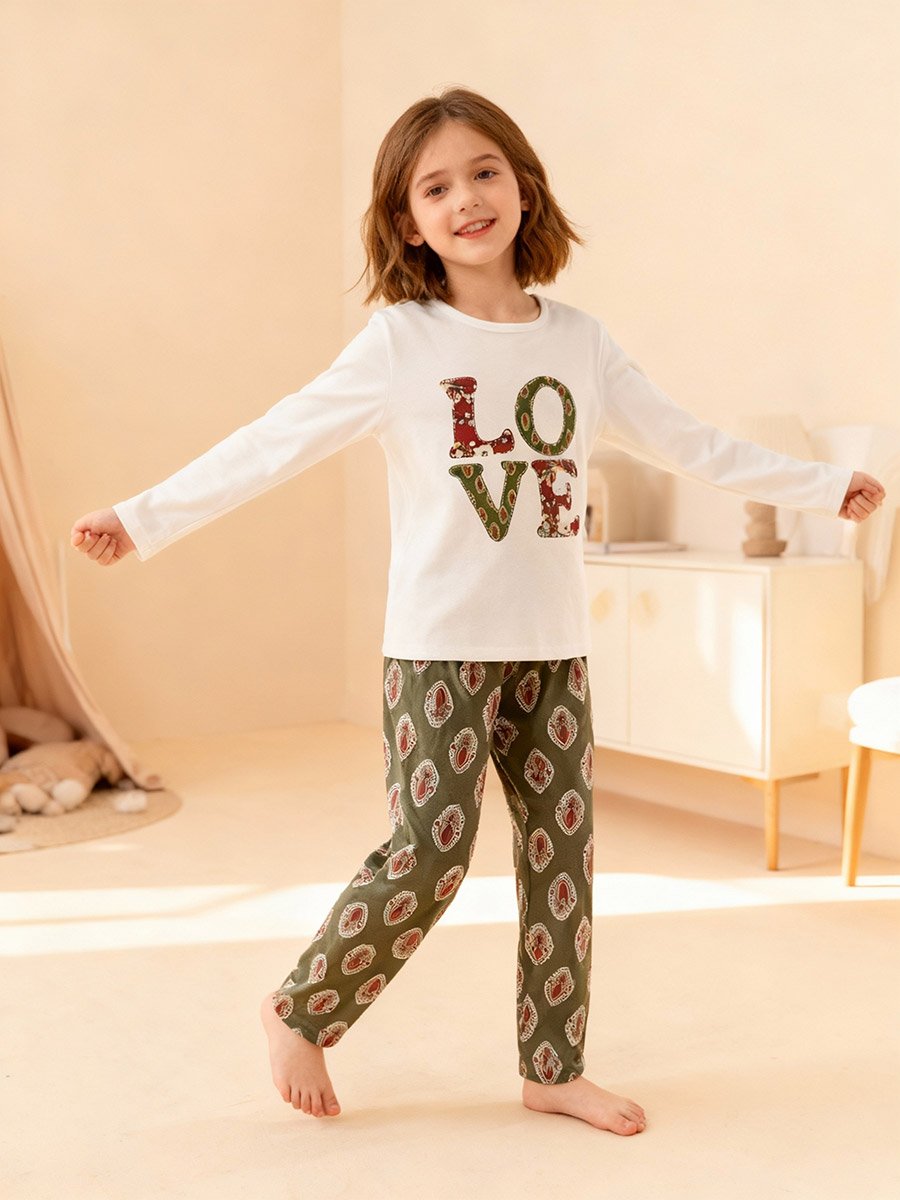 Girls Text Print Round Neck Top and Printed Pyjama Set