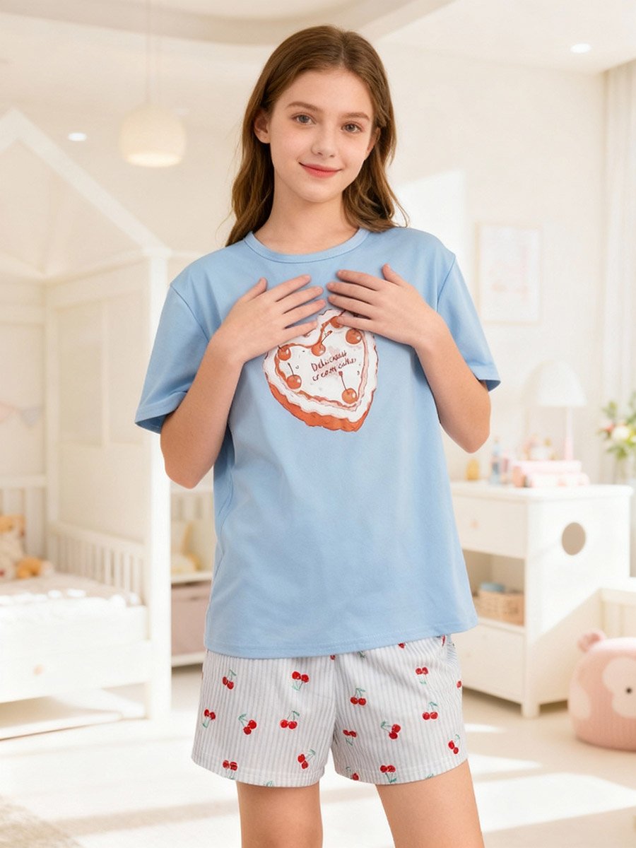 Girls Graphic Print T-Shirt and Shorts Pyjama Set