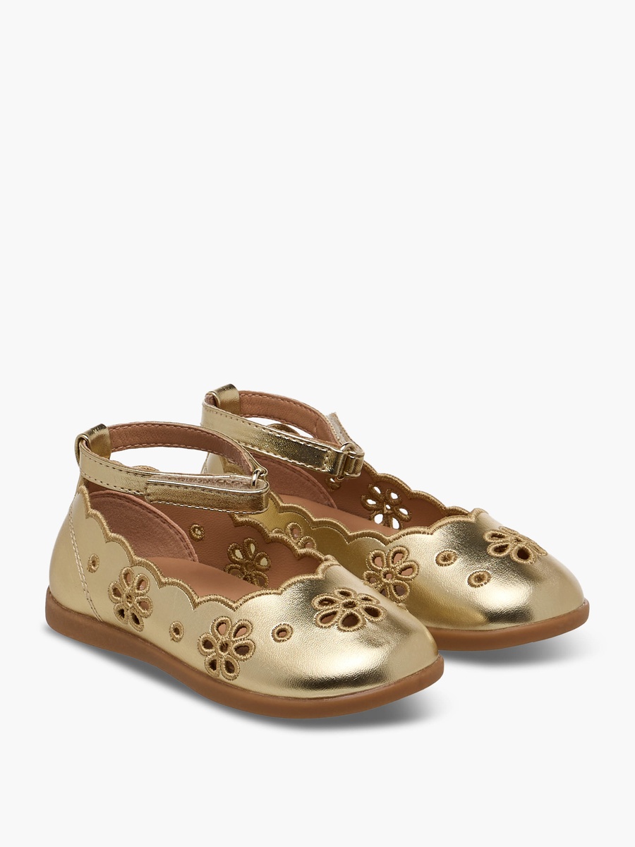 Floral Cutout Mary Jane Shoes